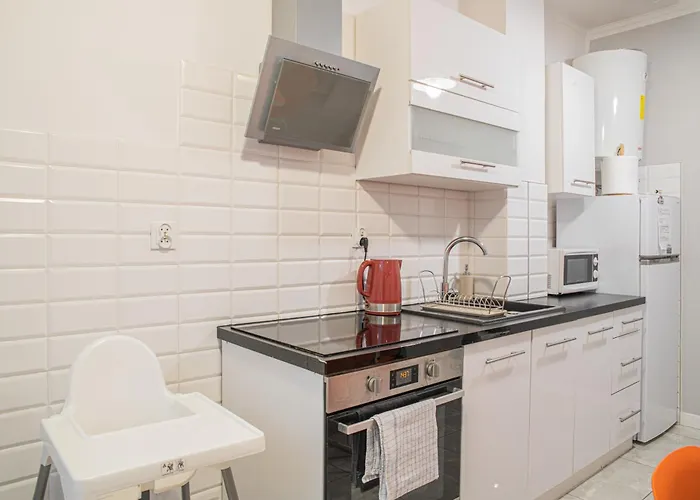 Lily - Private In The Old Town Проживание в семье *