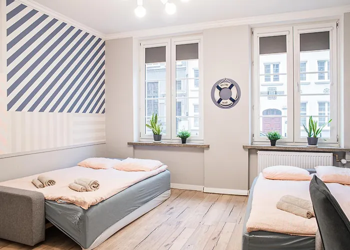 Lily - Private In The Old Town