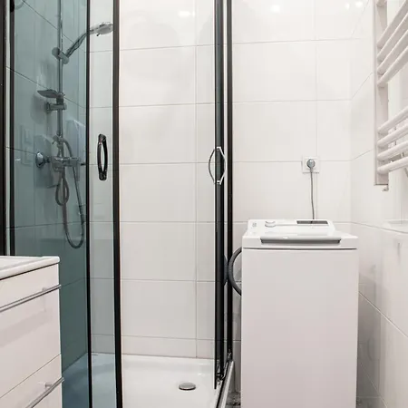 Lily - Private In The Old Town 格但斯克